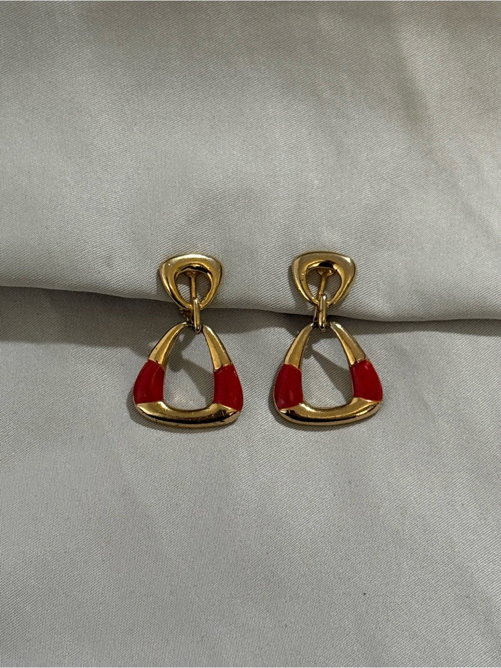 80s style Gold & Red Enamel Geometric Dangle Clip-On Earrings